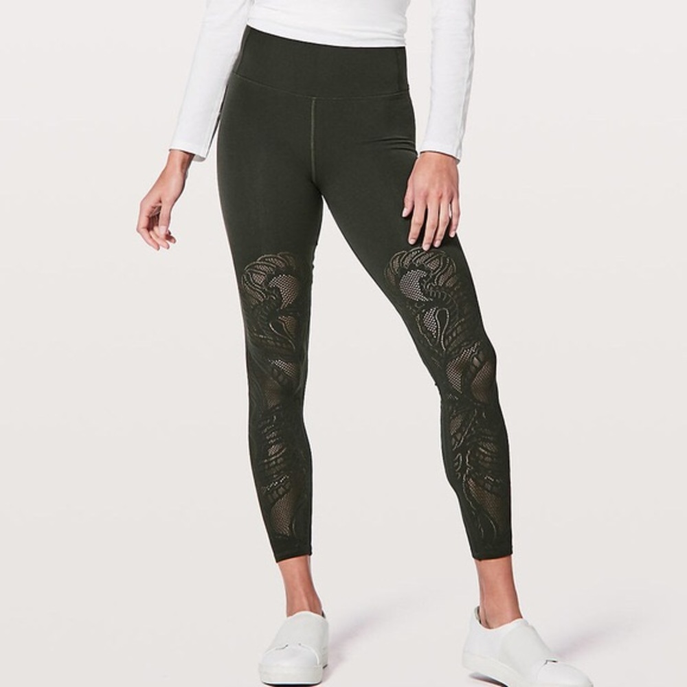 Lululemon mesh leggings
